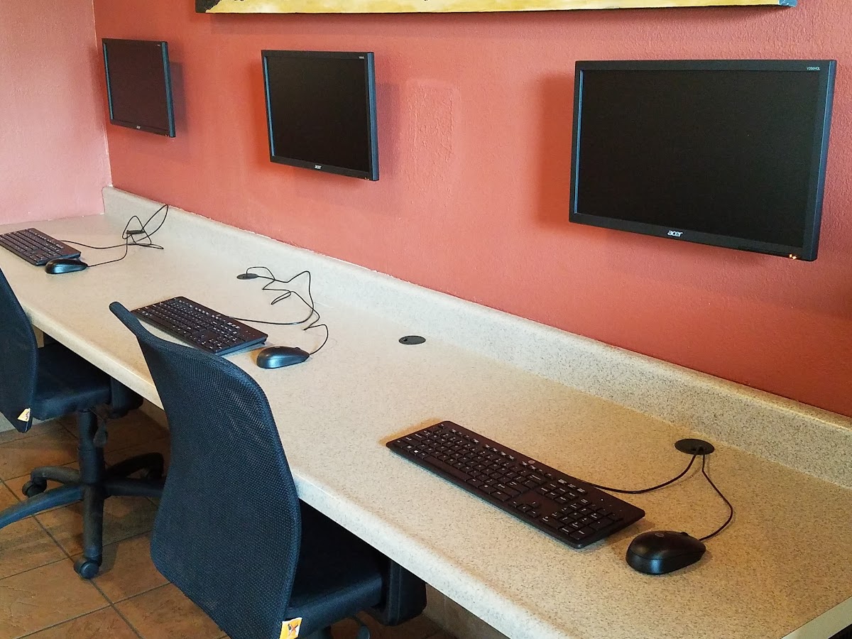 Best Western InnSuites Tucson Foothills Hotel & Suites photo 2