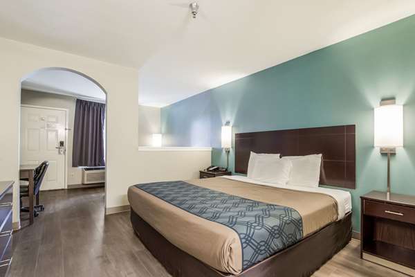 Econo Lodge Inn & Suites Brooks - Louisville South photo 2
