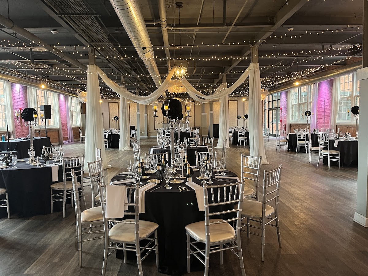 Foundry Hotel & Banquet photo 2