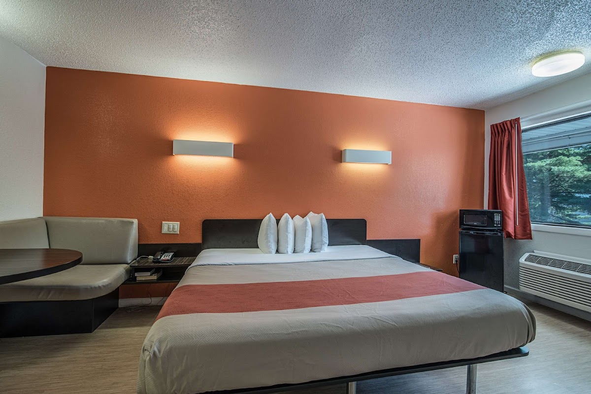 Motel 6 Albany, NY - Airport photo 3