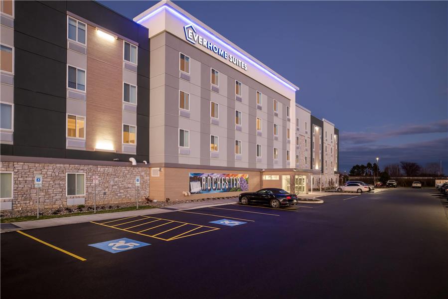 Everhome Suites Rochester Greece