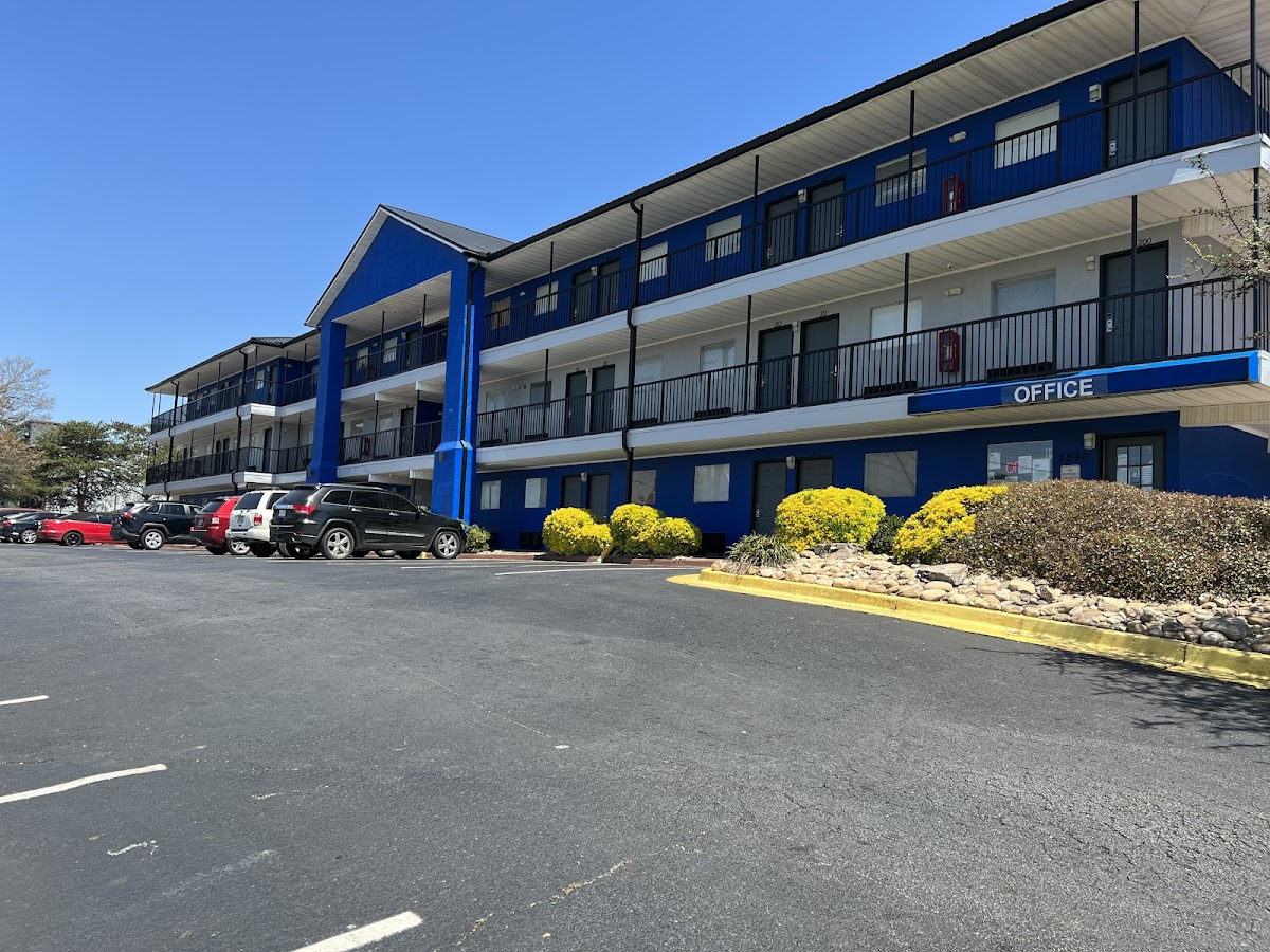 Live In Lodge Extended Stay