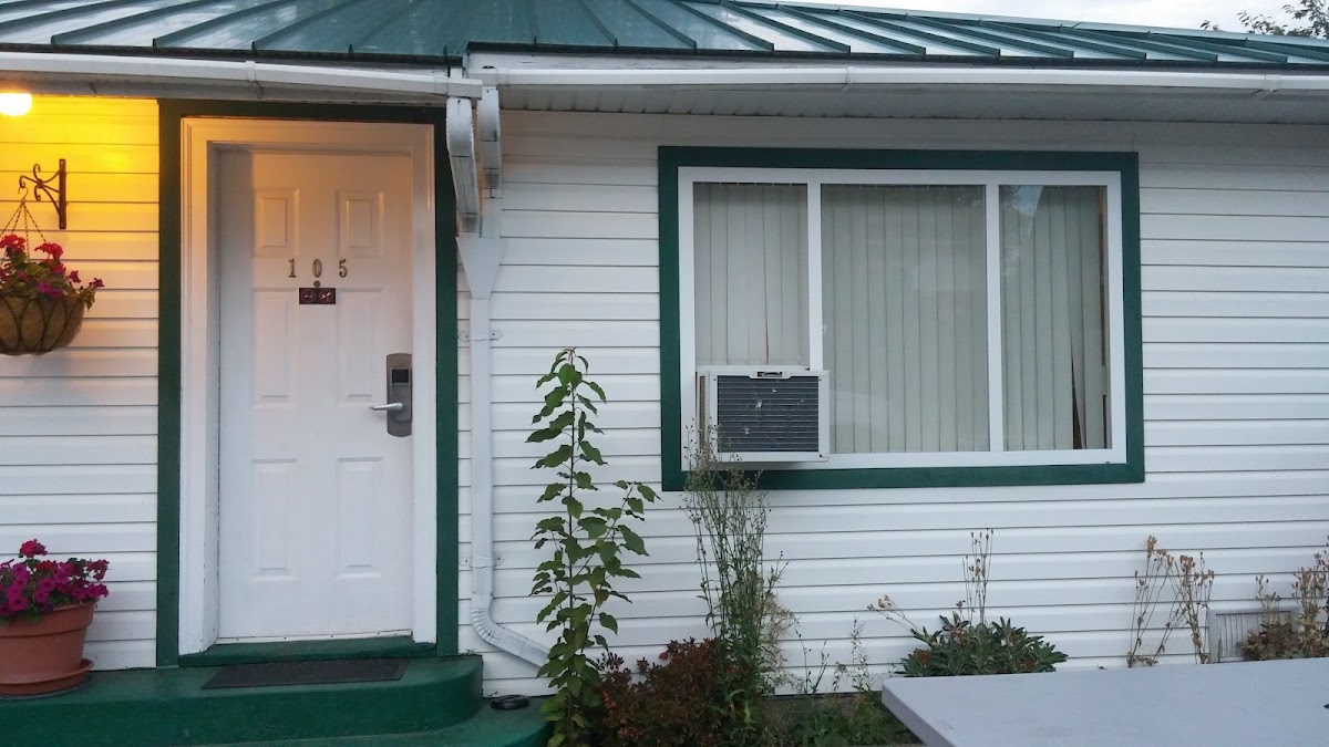Somass Motel & RV photo 3