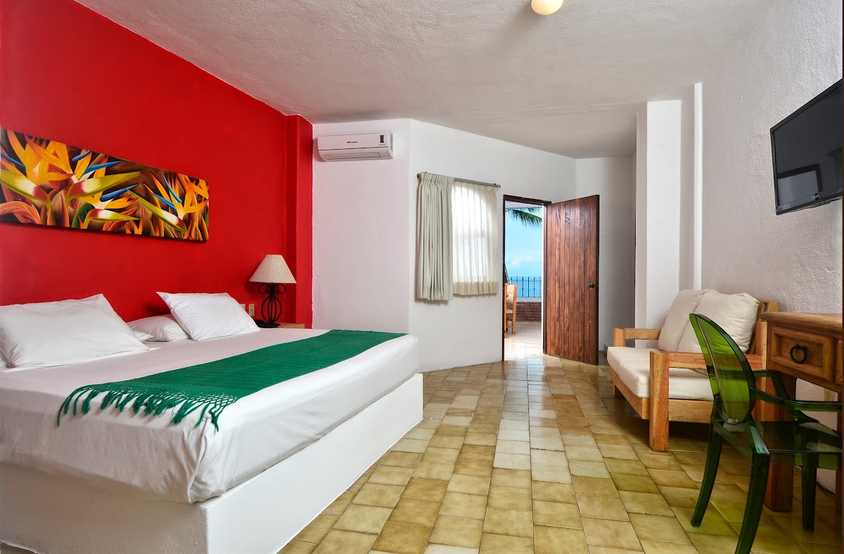 Emperador Vallarta Beachfront Hotel & Suites photo 2