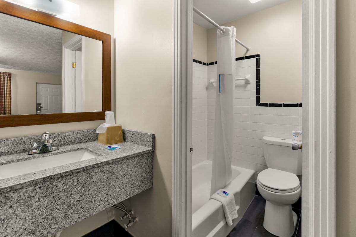 Rodeway Inn photo 3