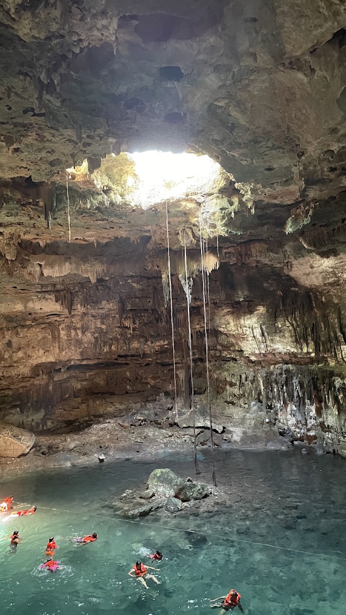 Cenote Maya park
