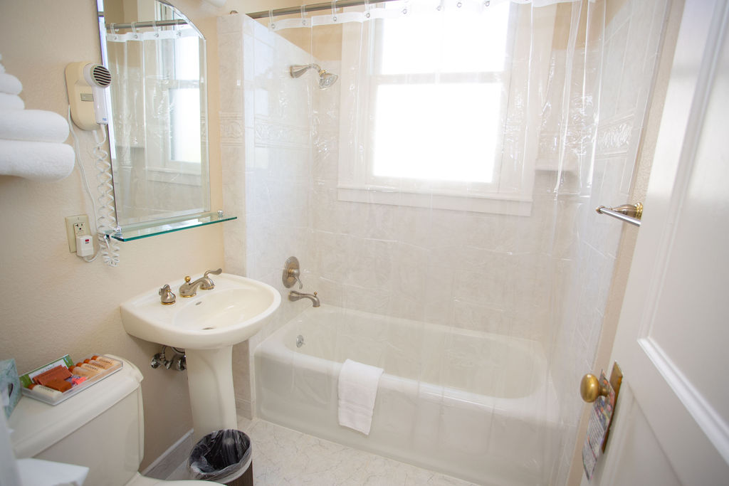 The Cardinal Hotel photo 3
