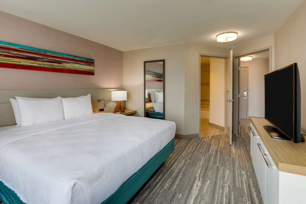 Hilton Garden Inn Fort Worth/Fossil Creek photo 2
