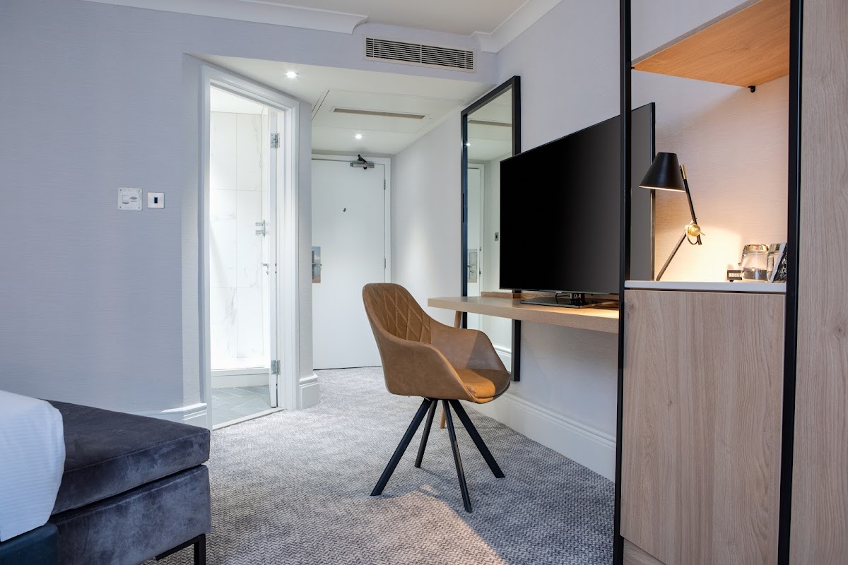 DoubleTree by Hilton London Elstree photo 2