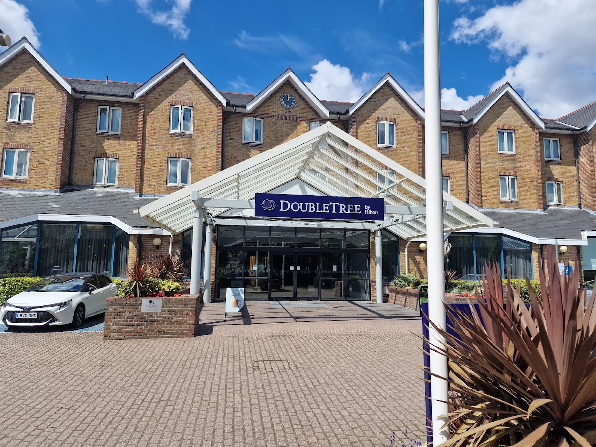 DoubleTree by Hilton London Elstree photo 3