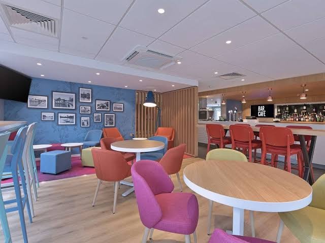 Travelodge London Mile End photo 2