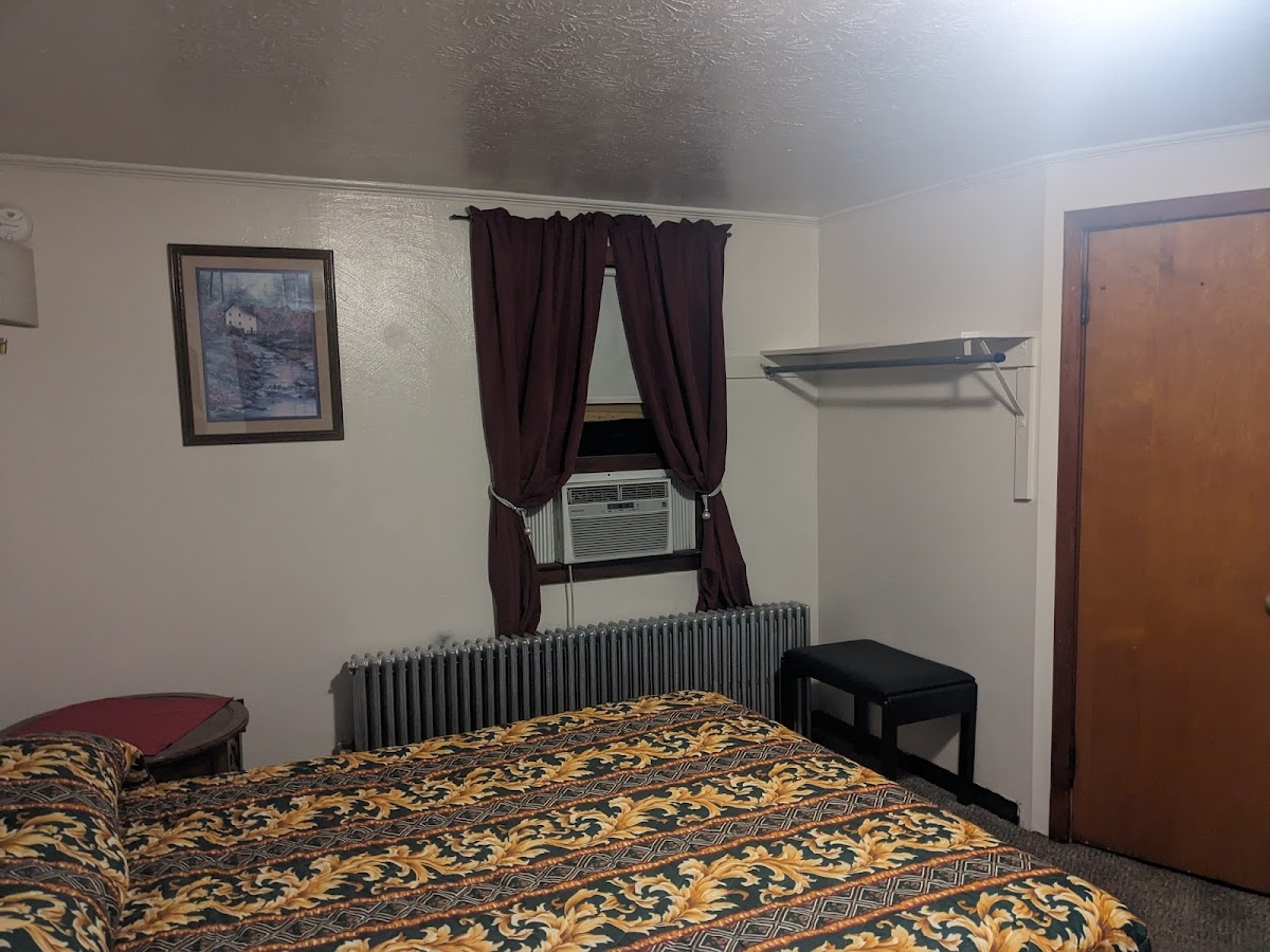 Ho-Hum Motel photo 2