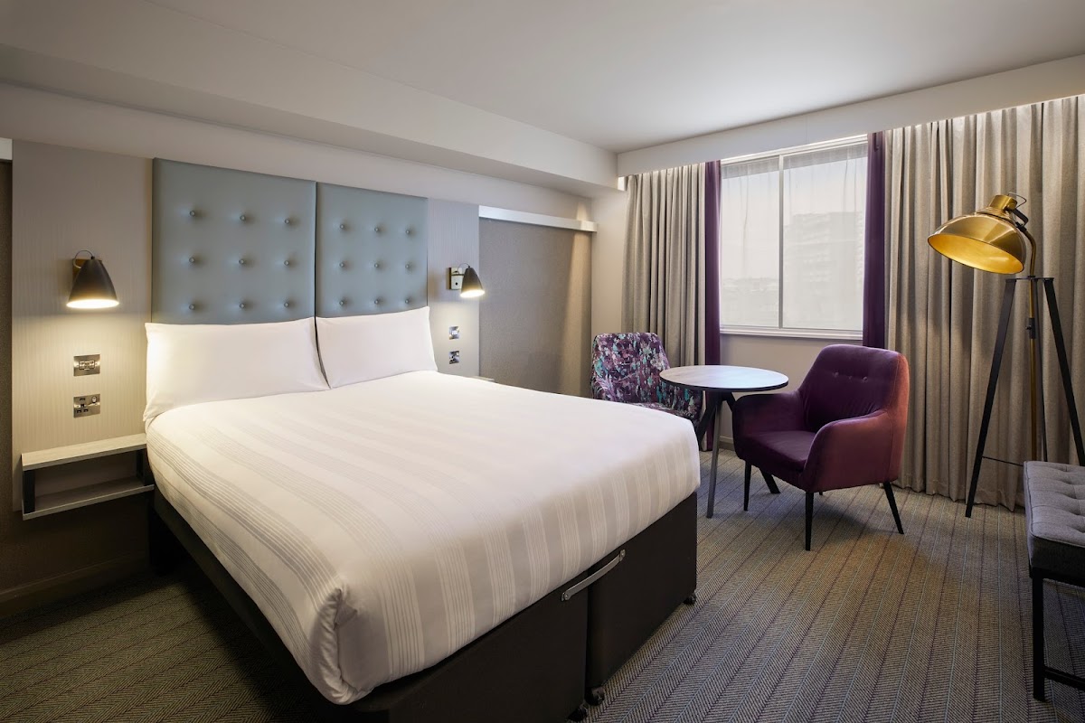 Premier Inn Llanelli Central East hotel photo 2