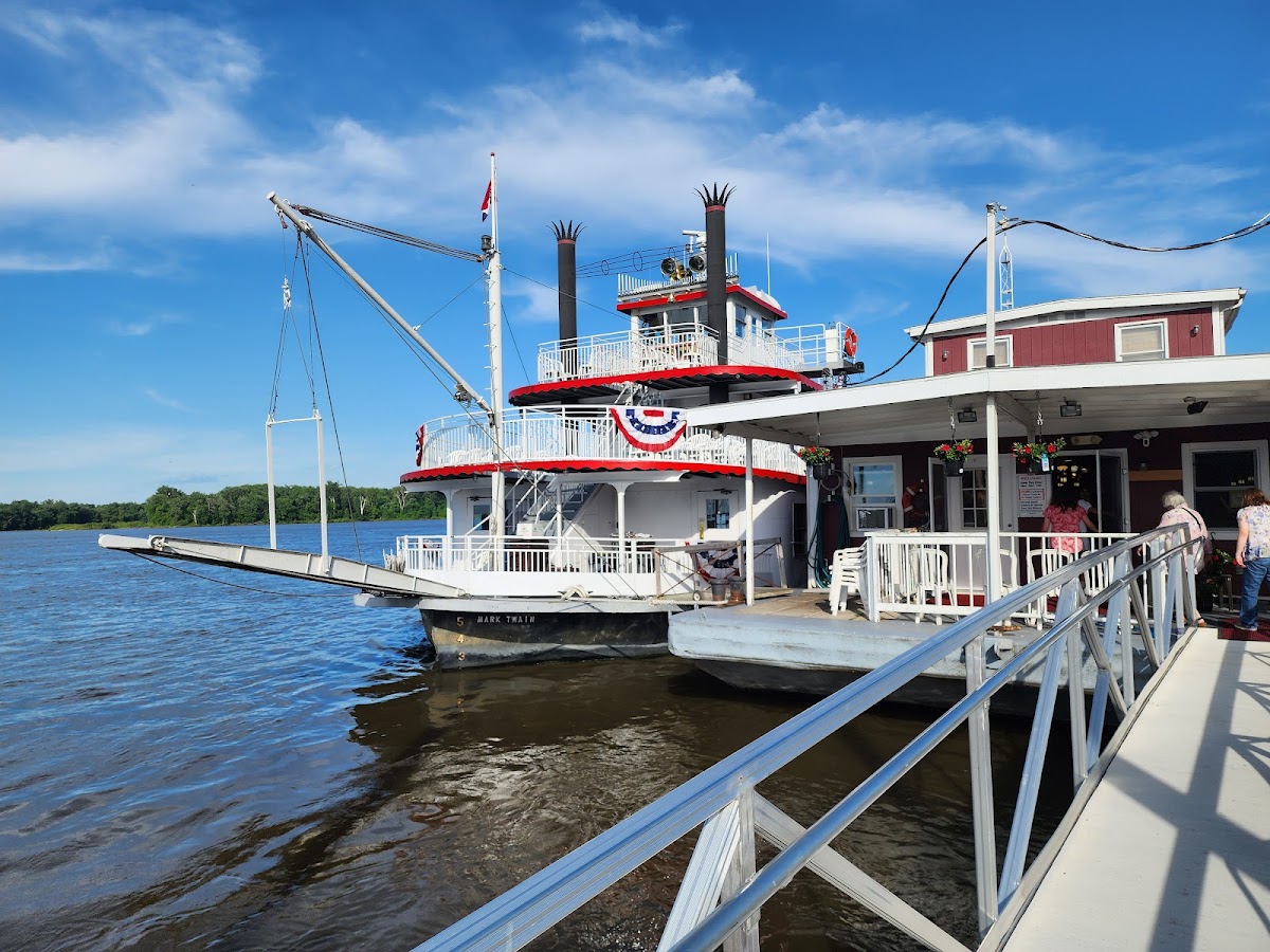 Mark Twain Riverboat