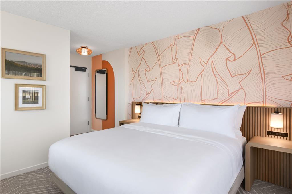 The Ambassador Hotel of Waikiki, Tapestry Collection by Hilton photo 2