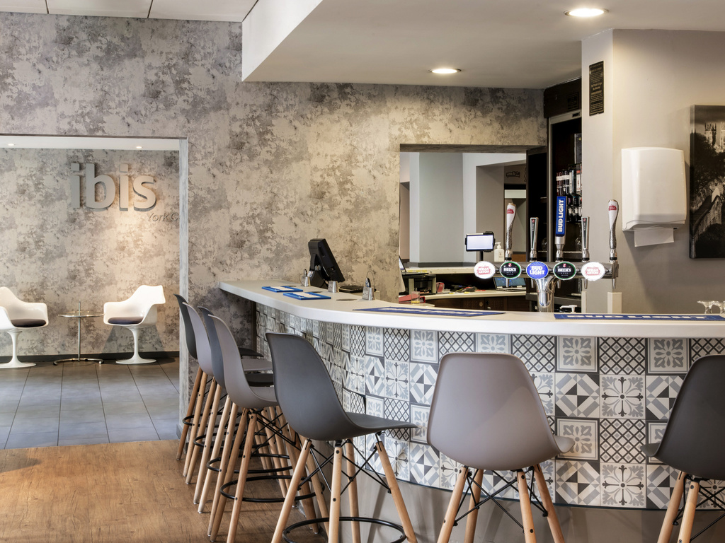 ibis Styles York Centre photo 2