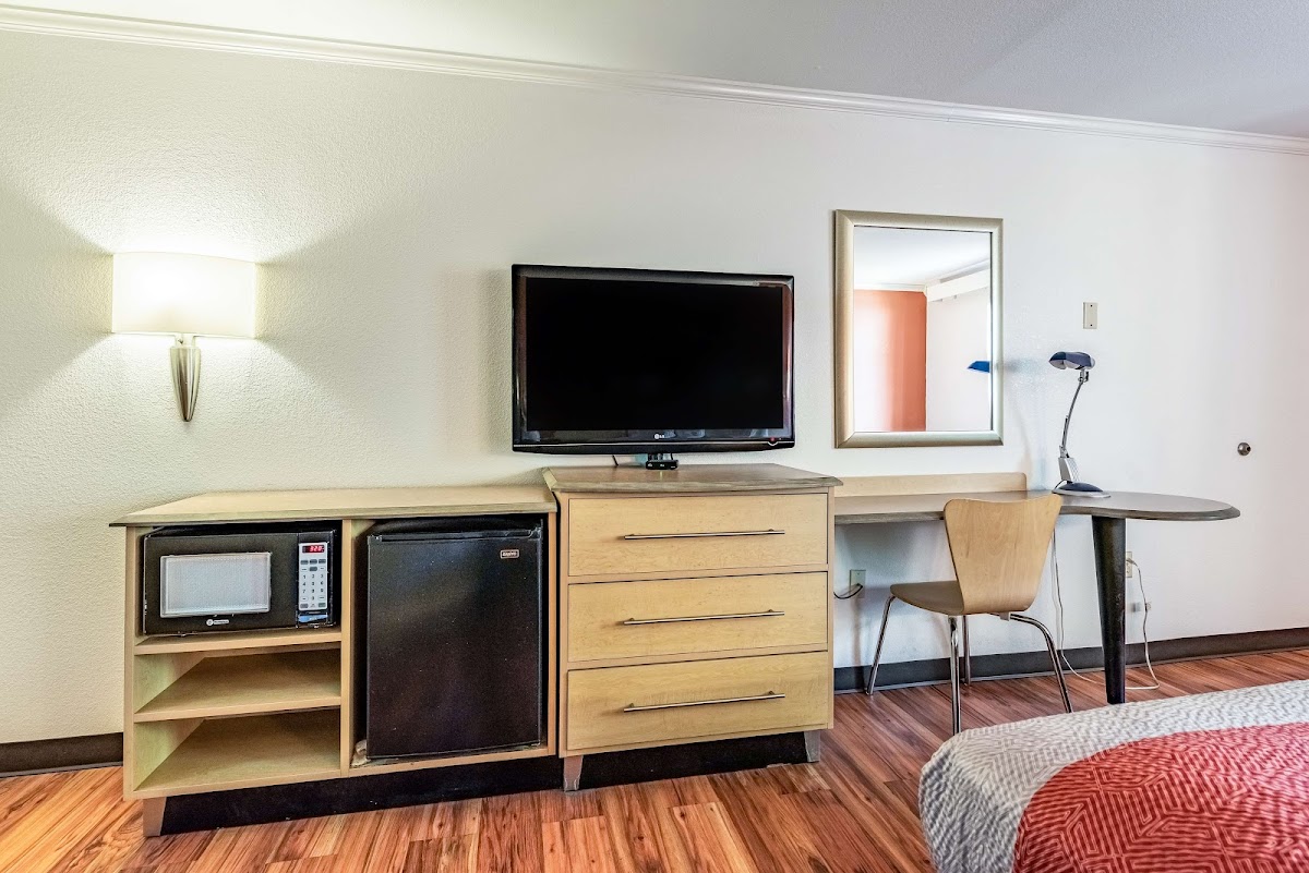 Motel 6 Gatlinburg, TN - Smoky Mountains photo 3