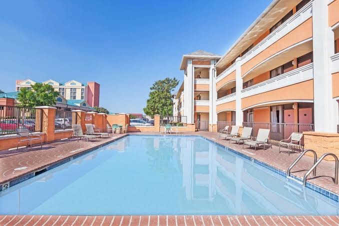 SureStay by Best Western Irving Grapevine DFW North photo 3