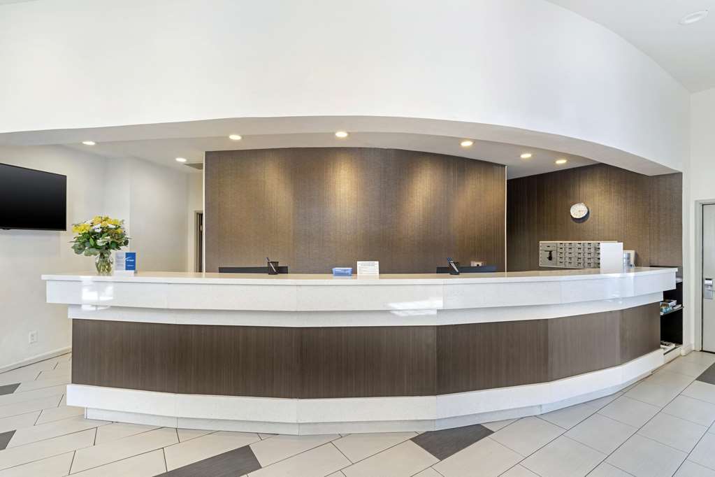 Best Western Posada Royale Hotel & Suites photo 2
