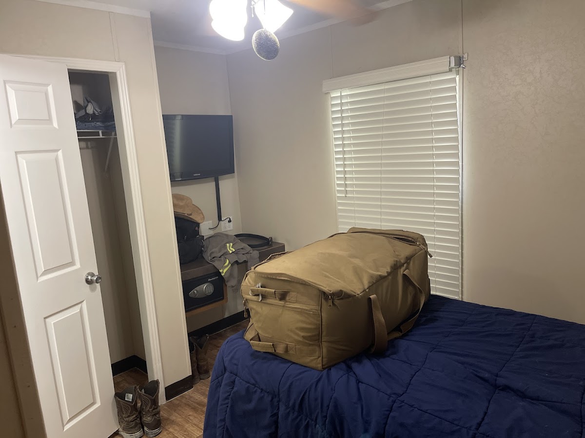 Midland East Lodge Mancamp photo 3