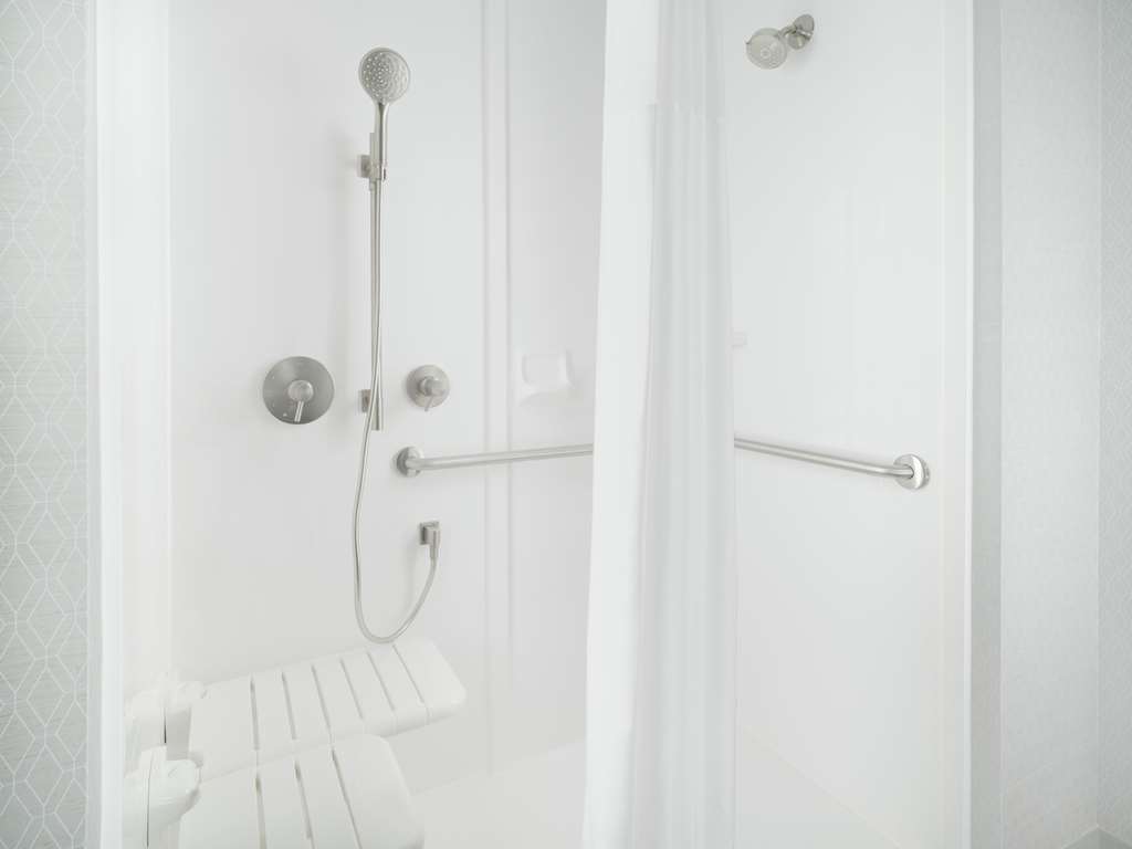 Hampton Inn & Suites Atlanta Decatur/Emory photo 2