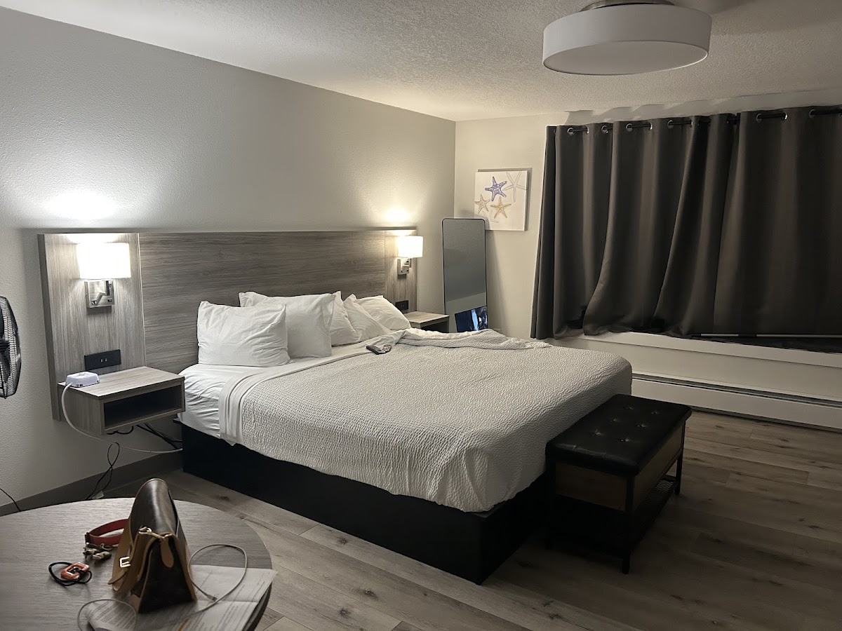 West Beach Suites photo 2