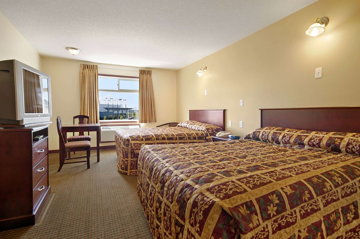 Super 8 by Wyndham Fort Saskatchewan photo 2
