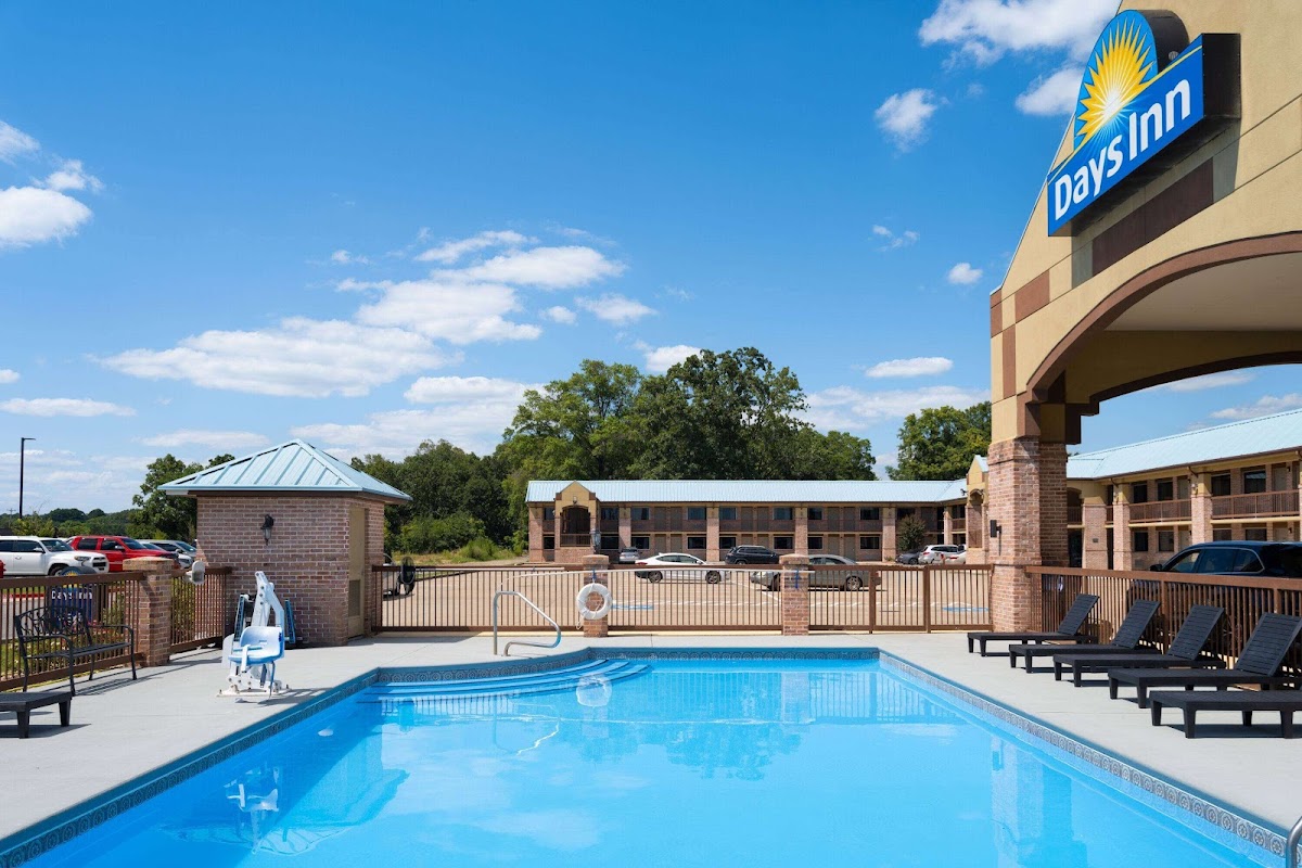Days Inn by Wyndham Conway photo 3