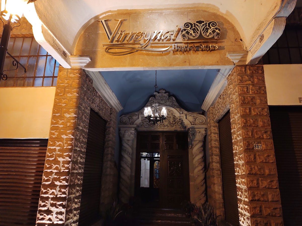 Virreynal Hotel & Suites
