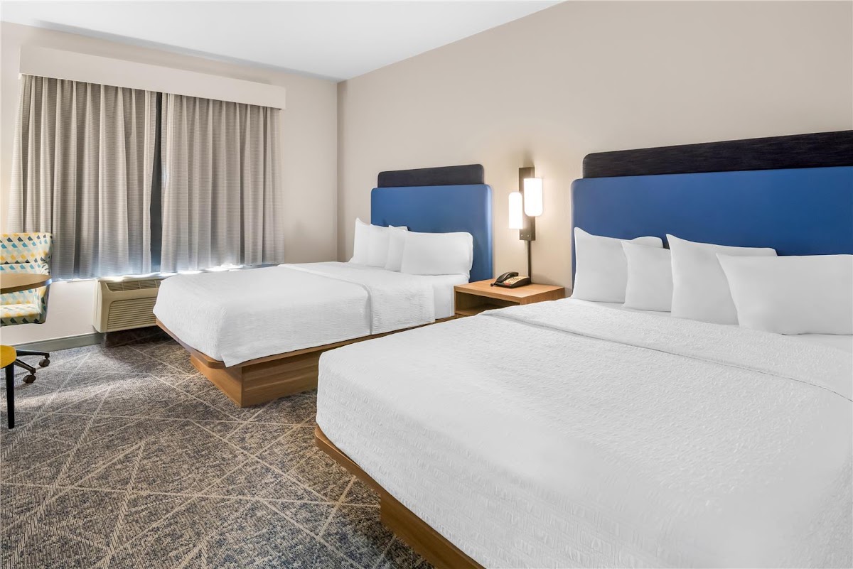 Hampton Inn & Suites Fort Worth/Forest Hill photo 2