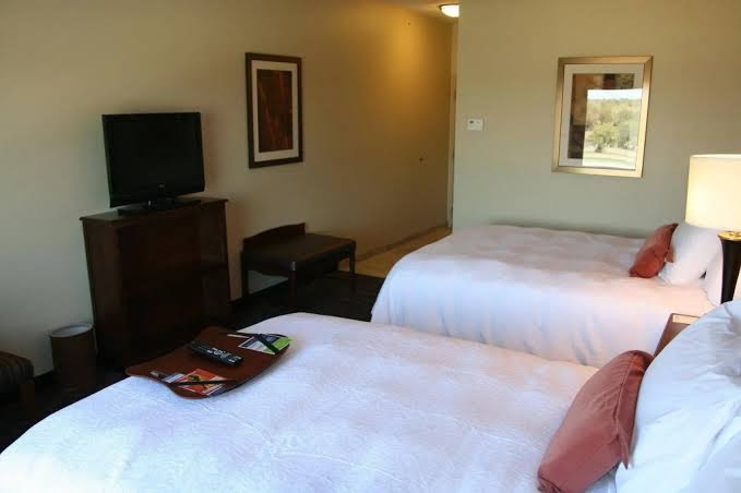 Hampton Inn & Suites Fort Worth/Forest Hill photo 3