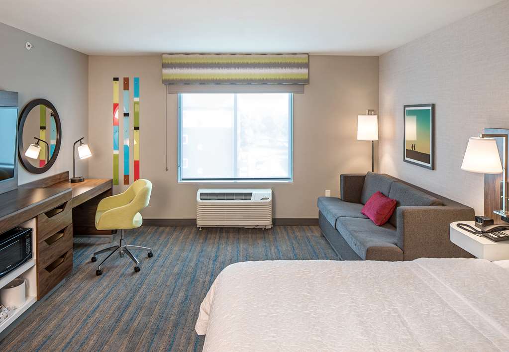 Hampton Inn Columbus NE photo 2