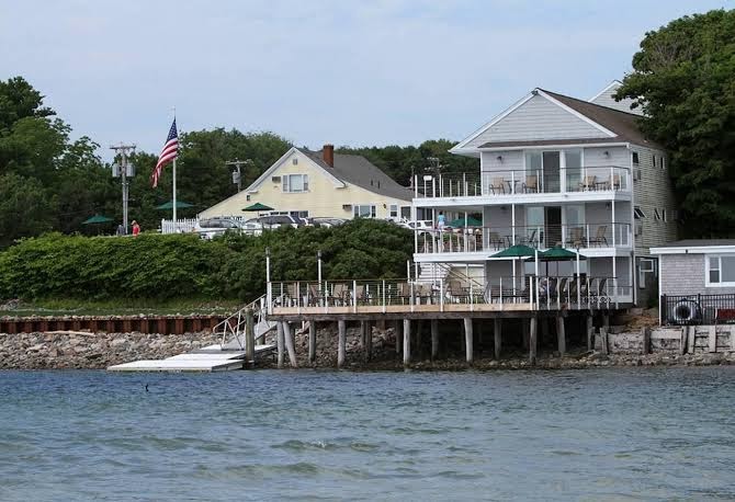Sea Chambers Motel