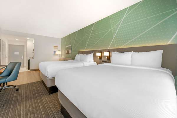 Comfort Suites Fort Wayne - Southwest photo 2