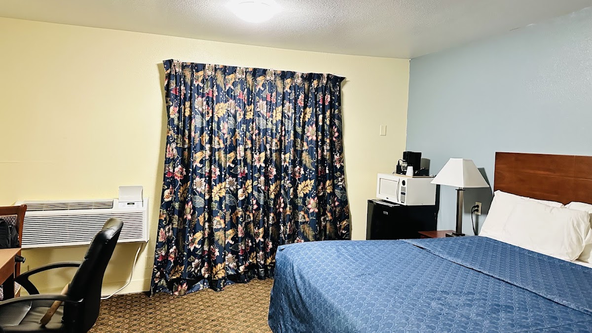 Passport Inn & Suites Middletown, CT photo 2