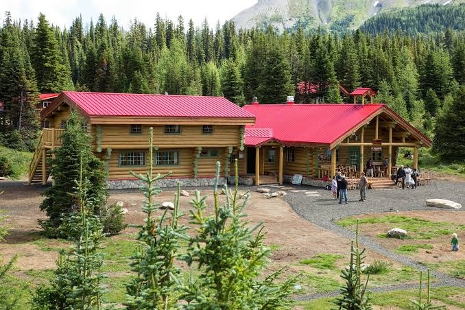 Assiniboine Lodge
