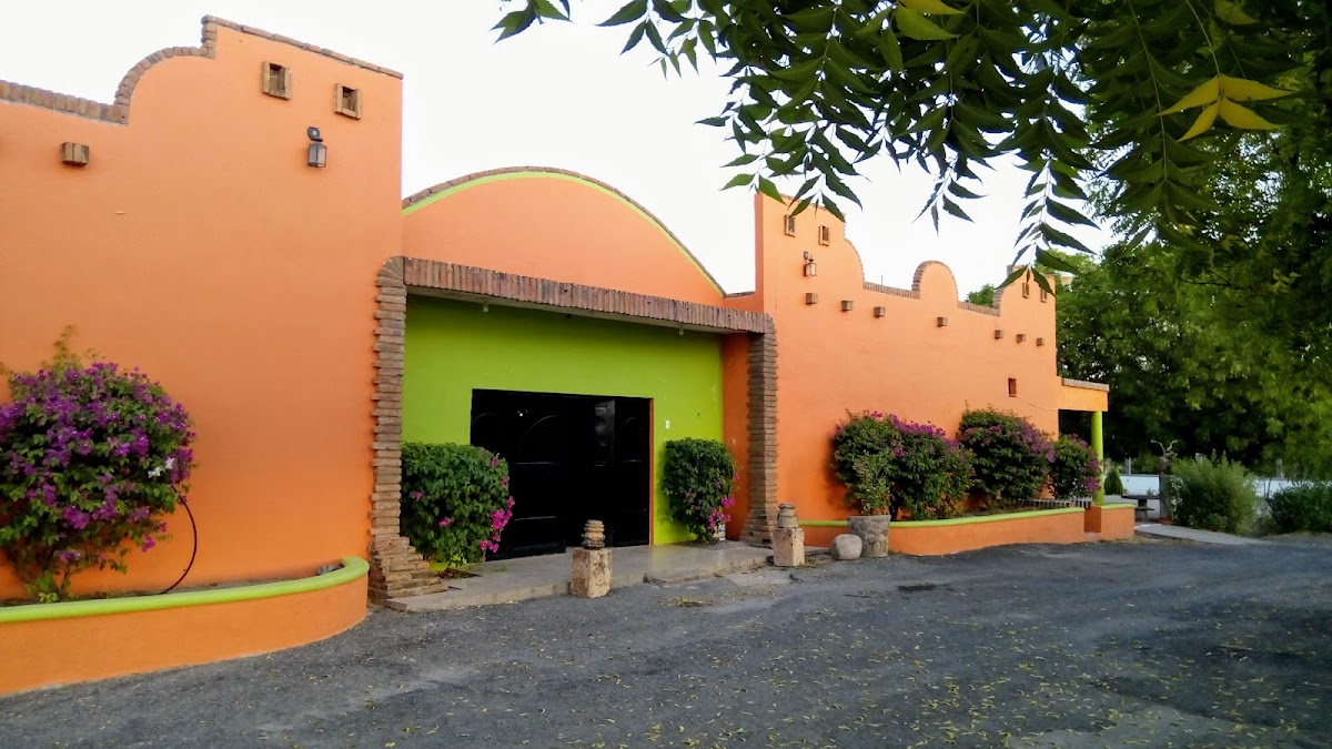 HOTEL & MOTEL HACIENDA DE VELAZQUEZ