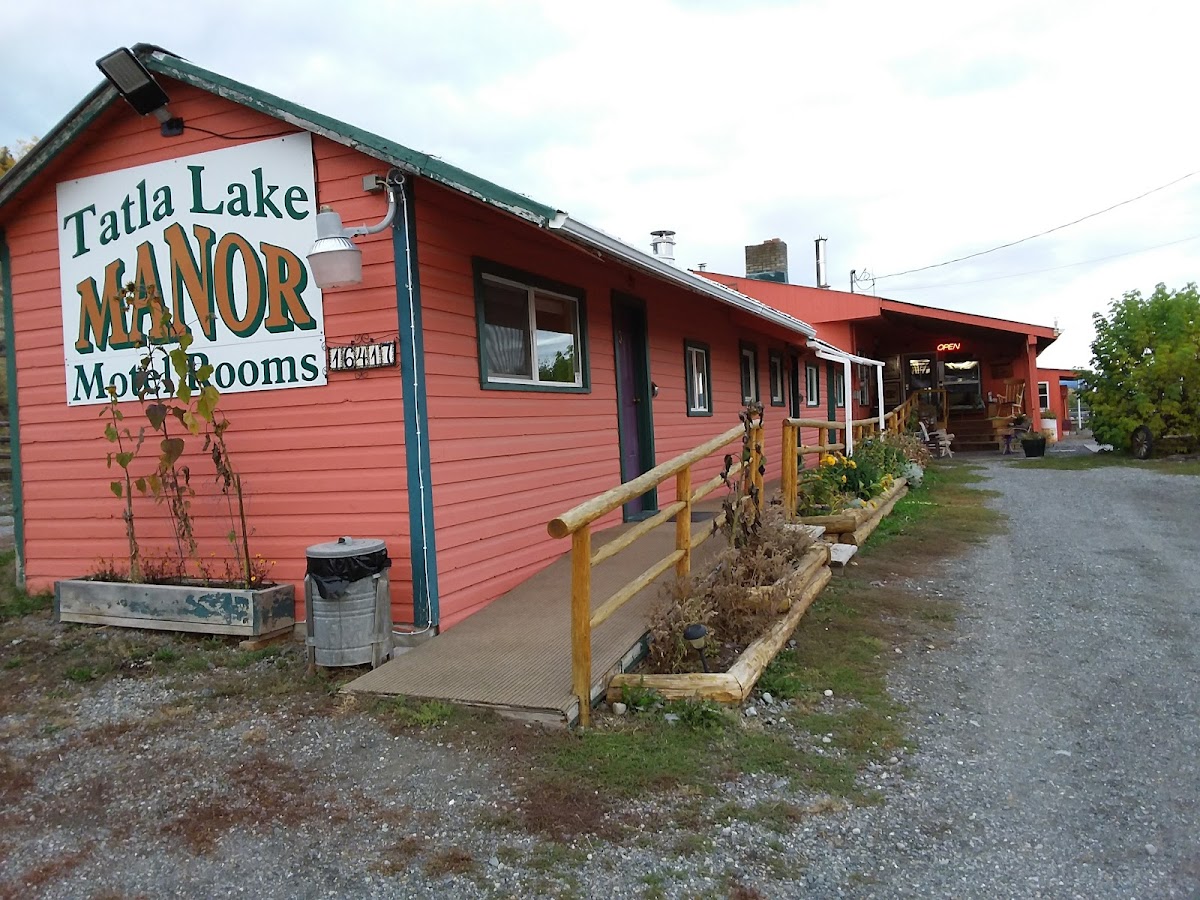 Tatla Lake Manor/Motel Ltd.