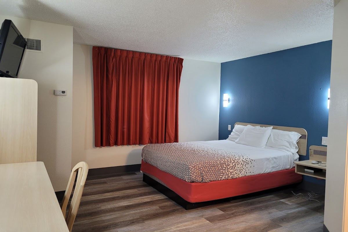 Modern Stay 39 Lakeview By OYO Minonk photo 2