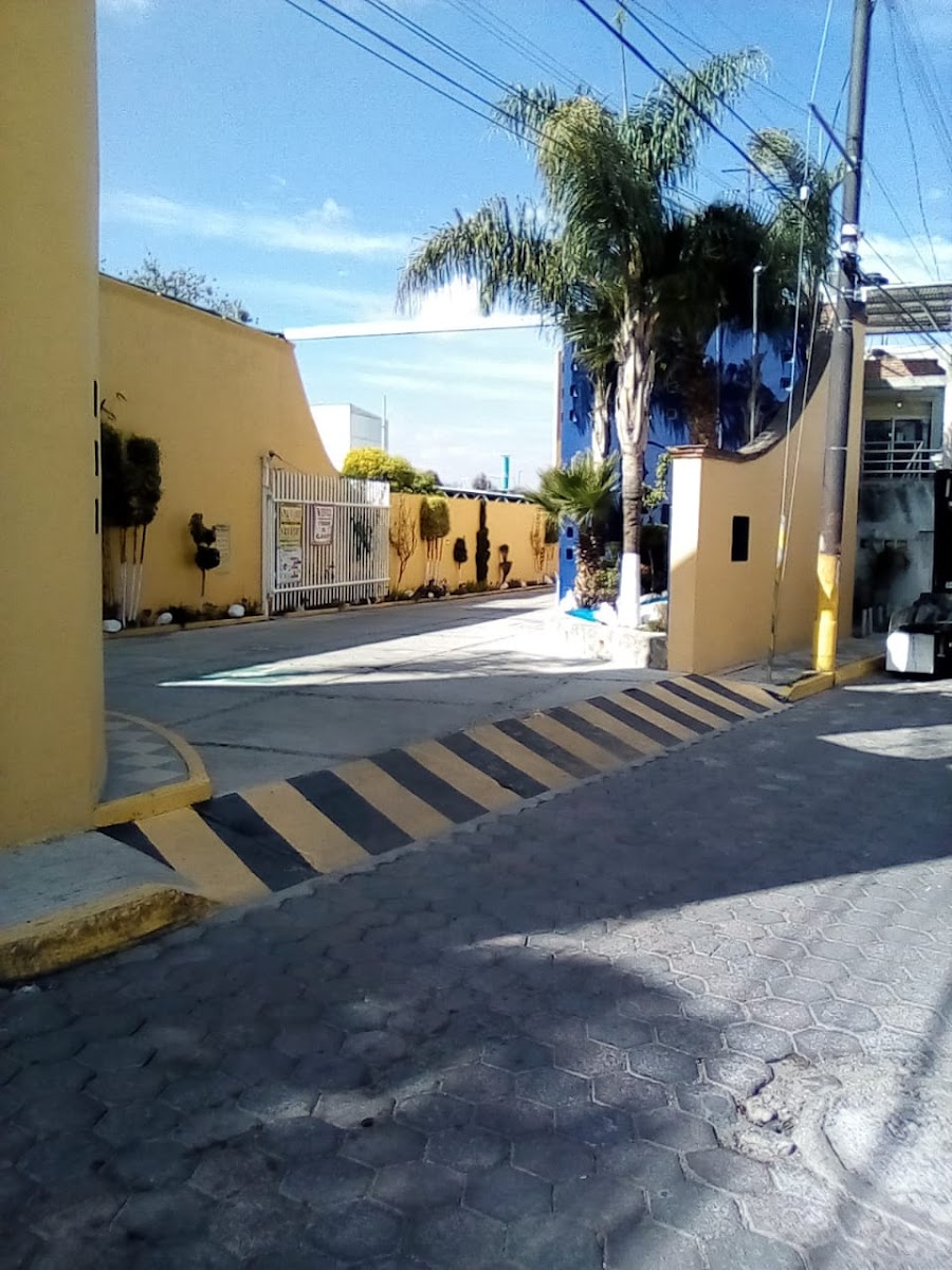 Auto Hotel Avenida Real Papalotla