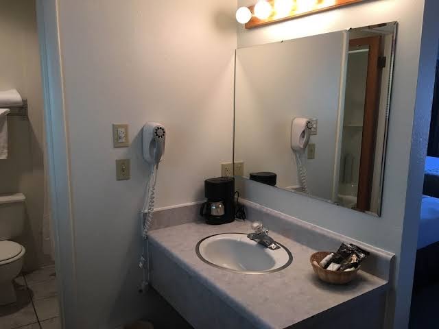 Golden Eagle Inn photo 3