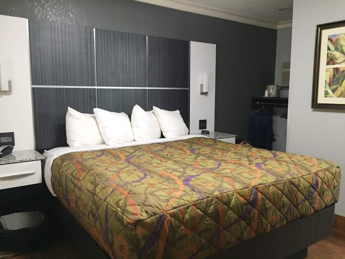 Budget Inn of St. Cloud photo 3
