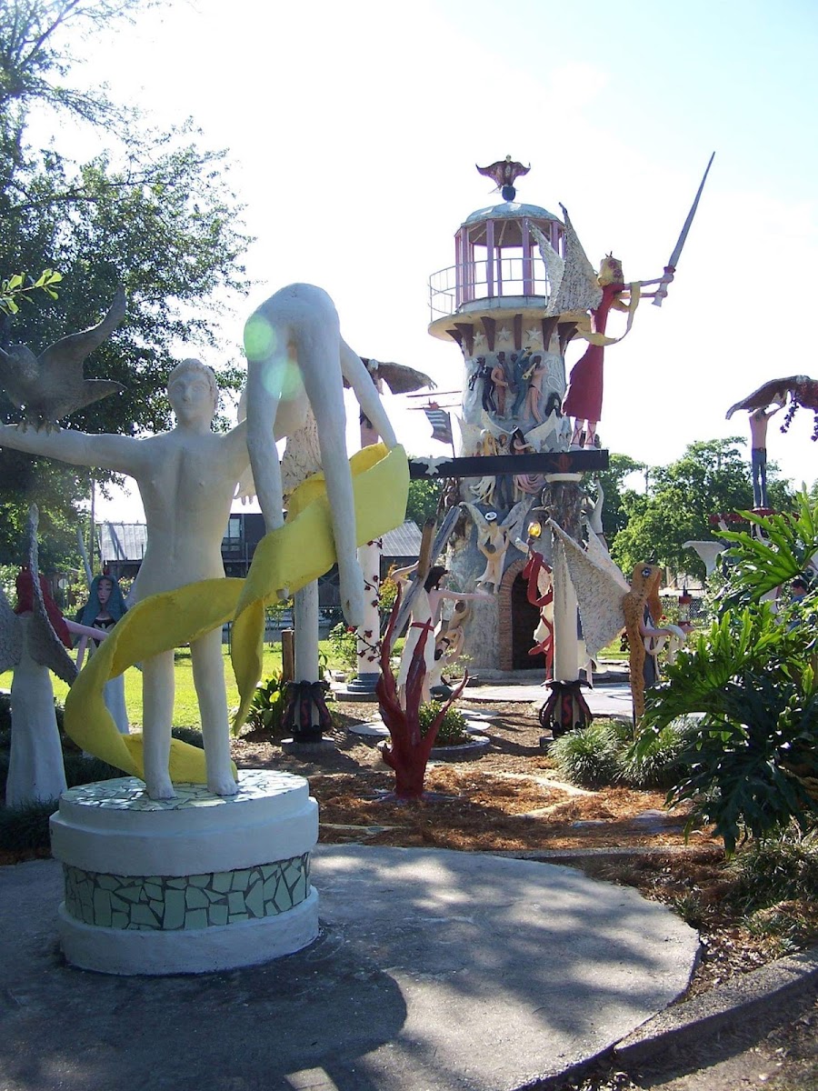 Chauvin Sculpture Garden & Art