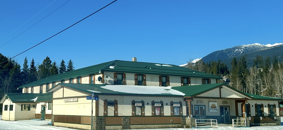Valemount Hotel And Log & Rail Bar