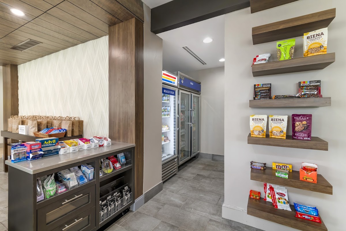 Hilton Garden Inn Portland Airport photo 2