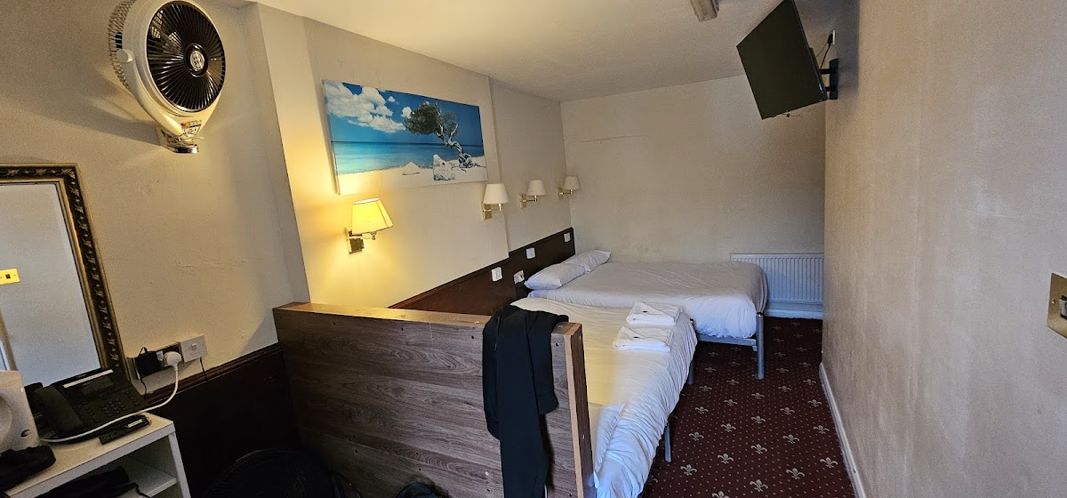 Hyde Park Court Hotel photo 2