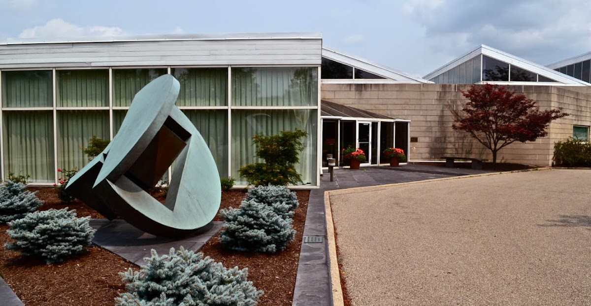 Richard and Carole Cocks Art Museum