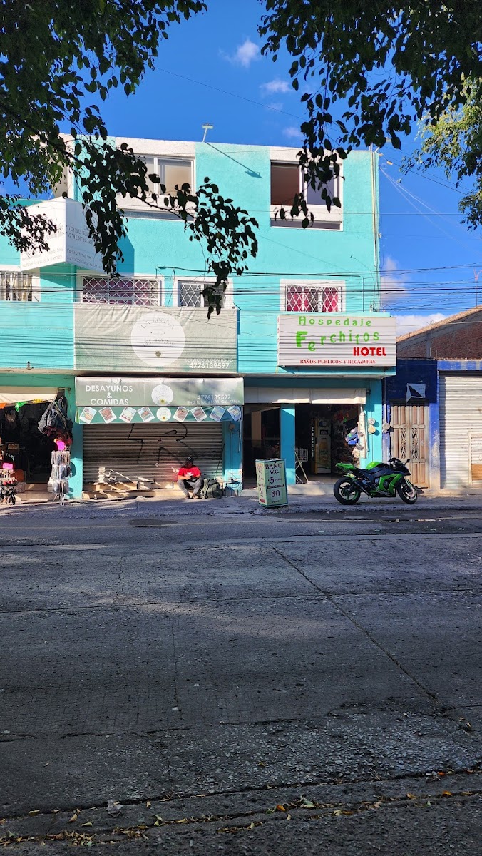 Hotel Y Regaderas Ferchito