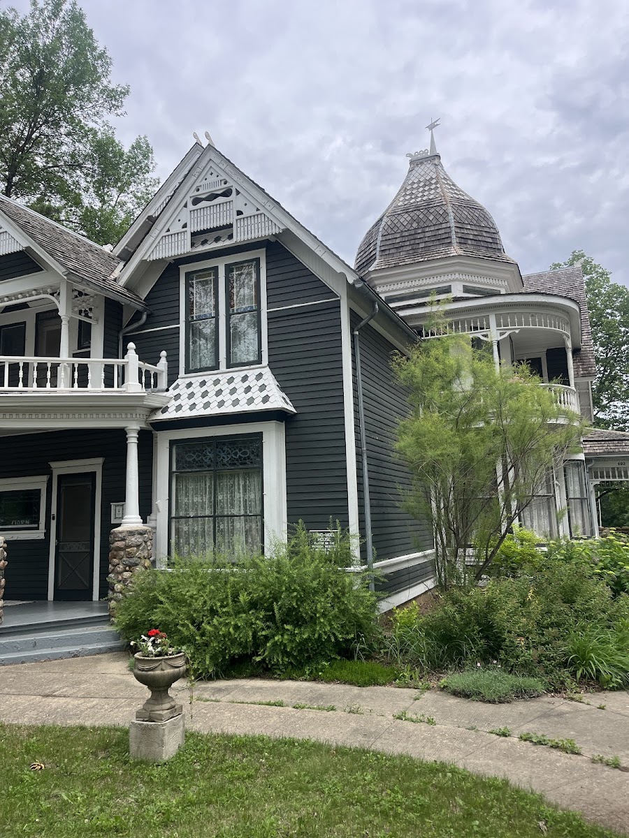 Lund Hoel House