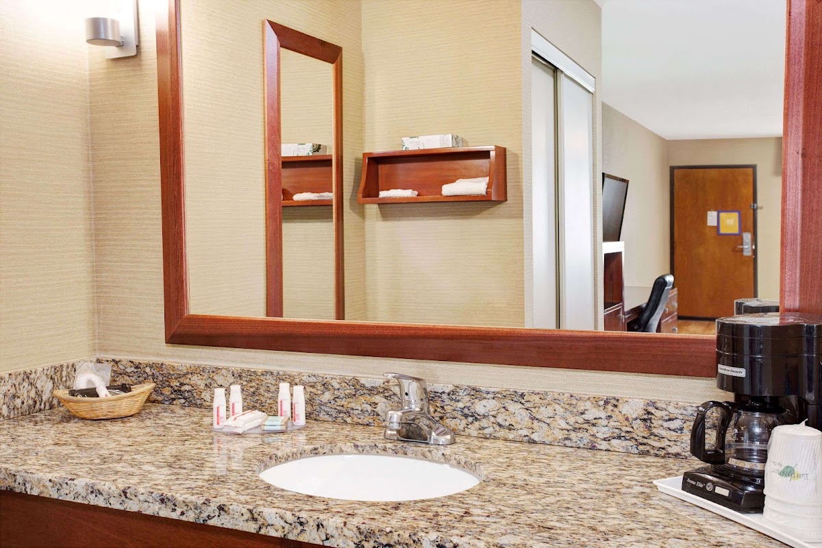 Travelodge by Wyndham Culver City photo 3